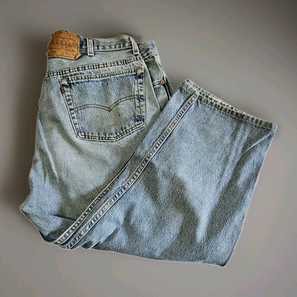 501 Levi Strause & Co XX VTG 90's Button Fly Men Size‎ 42 x 30 Light Denim Jeans